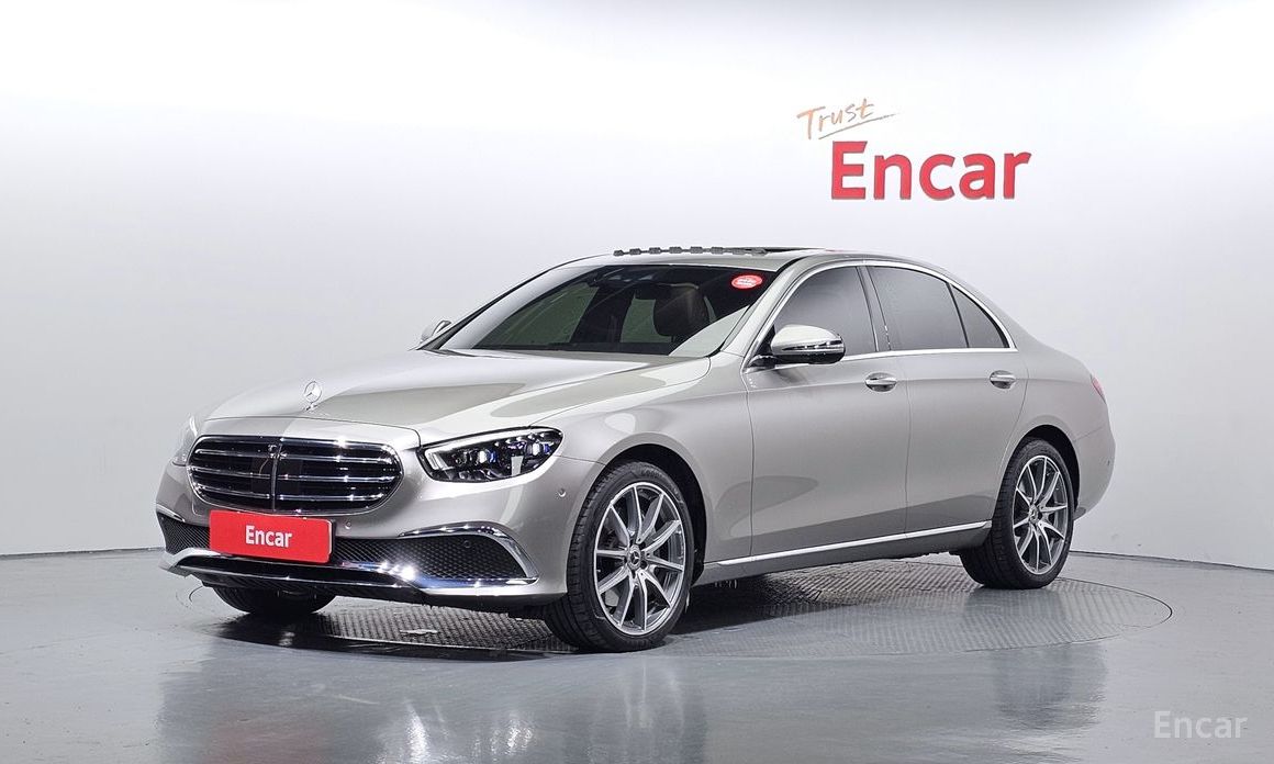 Mercedes-Benz E-Class 2022