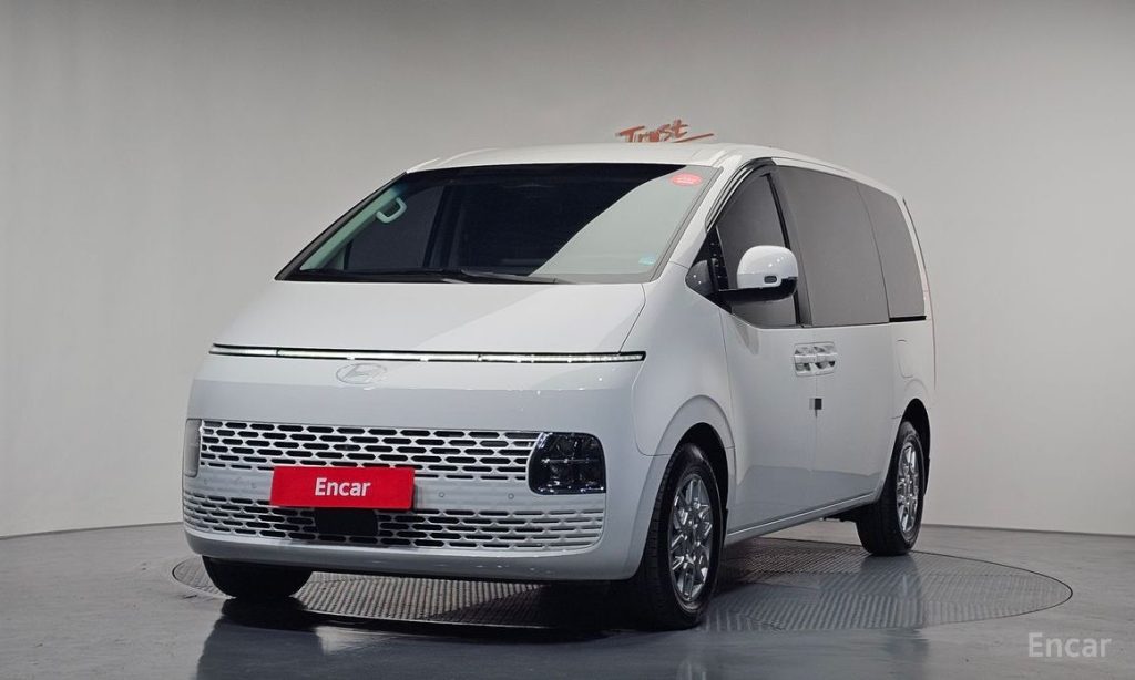 Hyundai Staria 2025