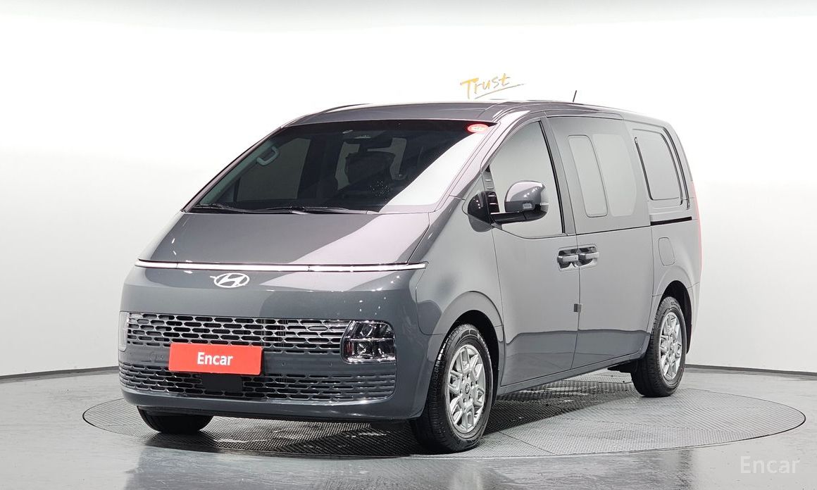 Hyundai Staria 2025