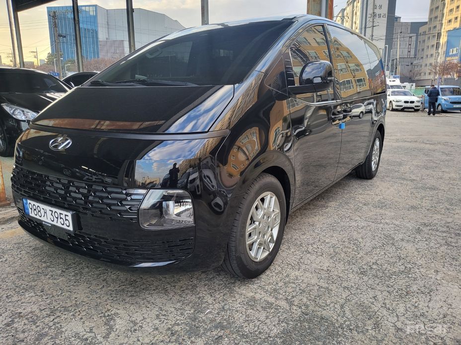 Hyundai Staria 2023