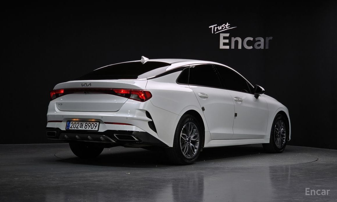Kia K5 2023