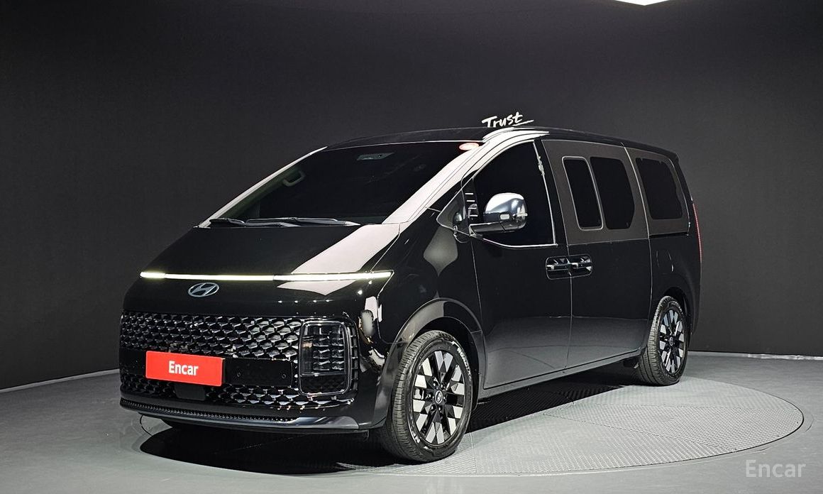 Hyundai Staria 2025