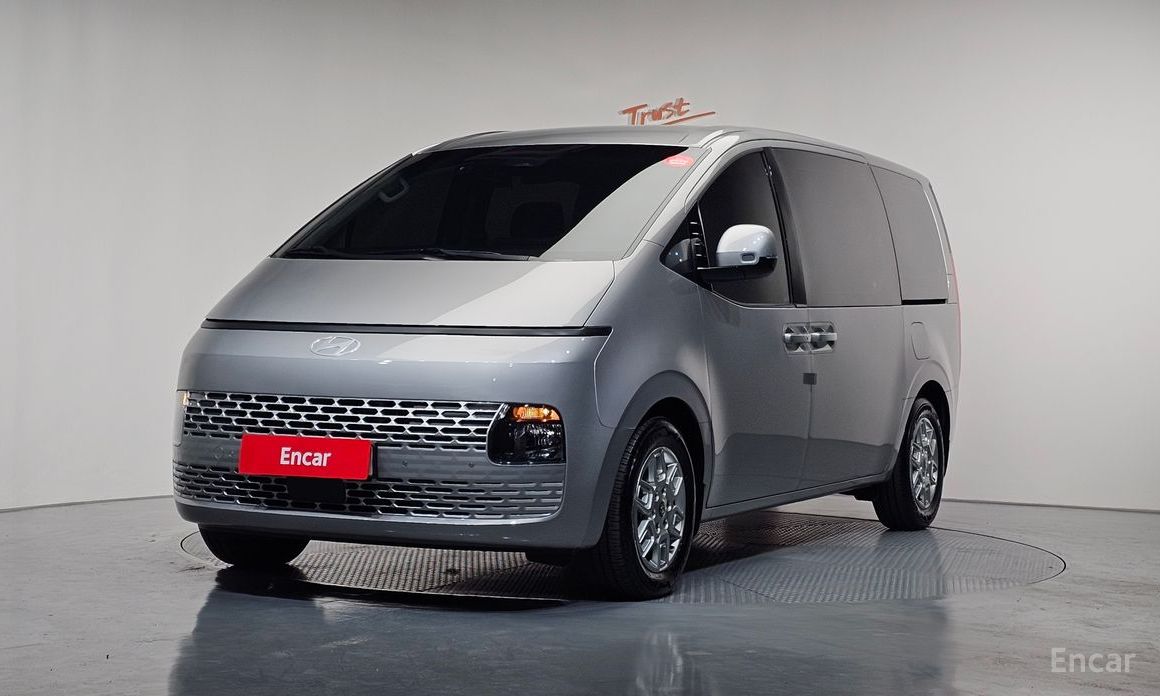 Hyundai Staria 2025