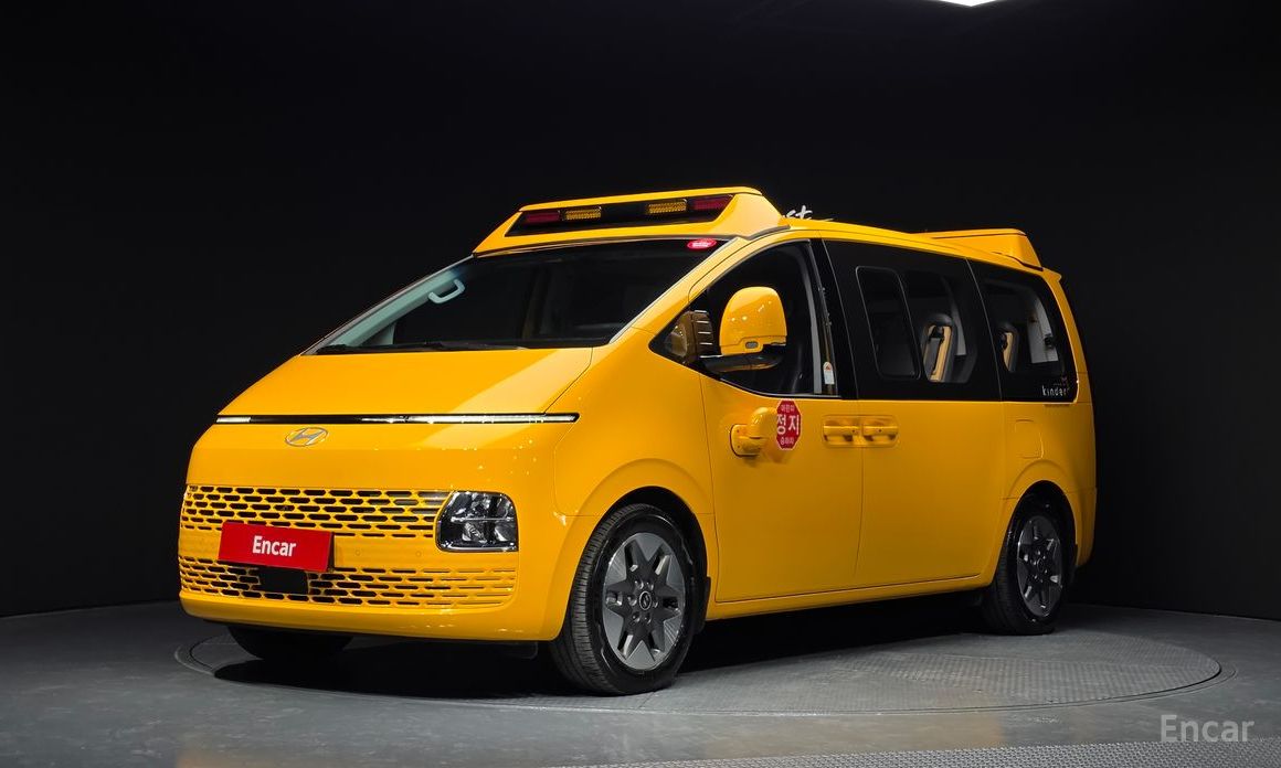 Hyundai Staria 2025