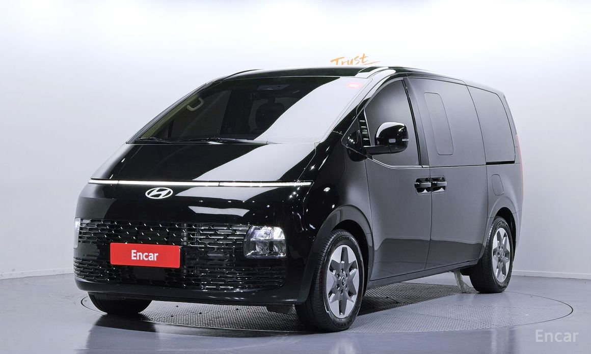 Hyundai Staria 2025
