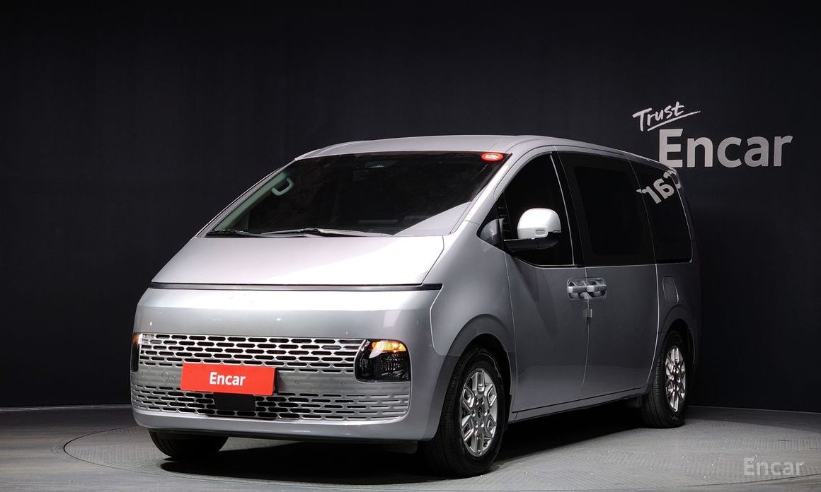 Hyundai Staria 2025
