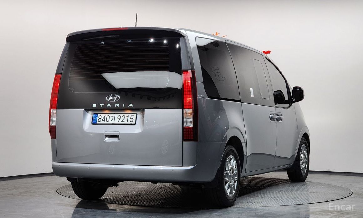 Hyundai Staria 2023