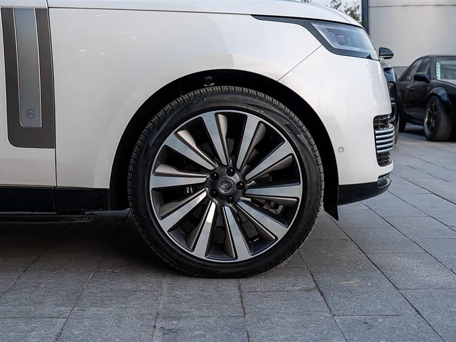 Land Rover Range Rover 3.0 L6 400 PS SV Extended Premium Creation 4-Seater