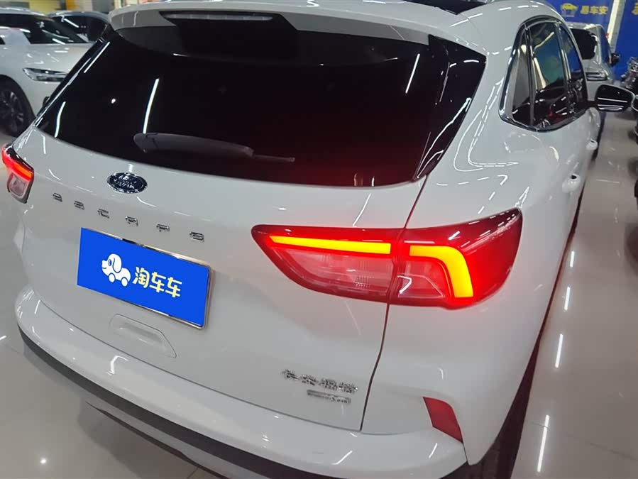 Ford Escape EcoBoost 245