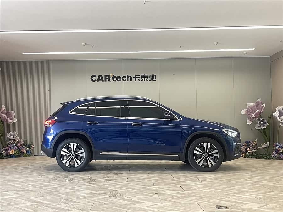 Mercedes-Benz GLA GLA 220