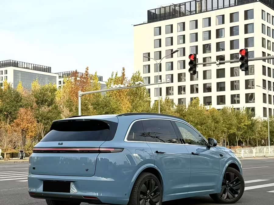 Li Auto L7