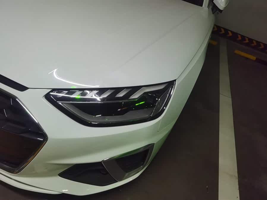 Audi A4L 40 TFSI Fashion Dynamic