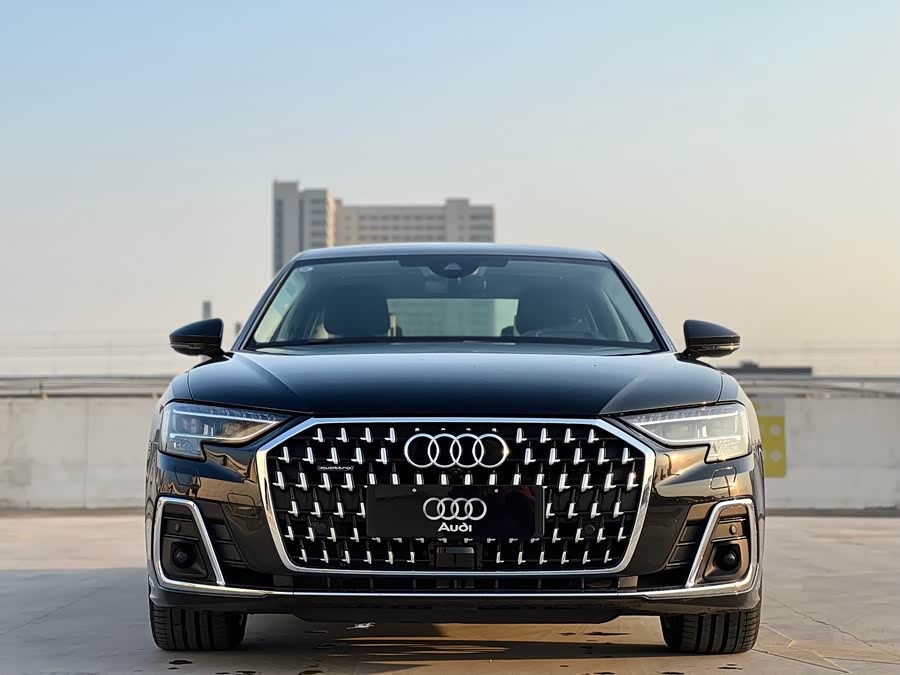 Audi A8L 55 TFSI quattro Flagship