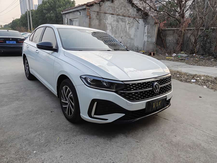 Volkswagen VW Lavida