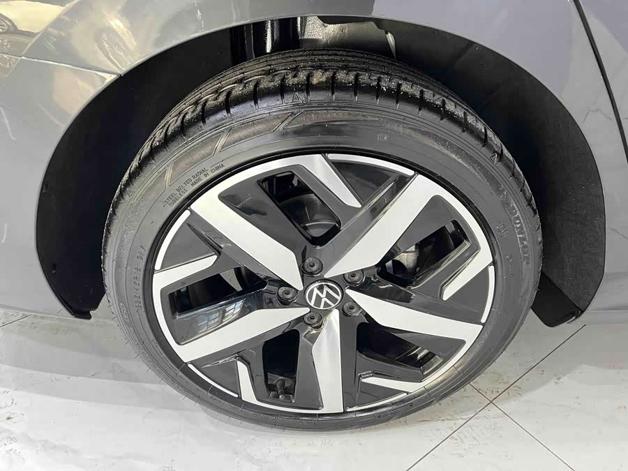 Volkswagen Lamando L