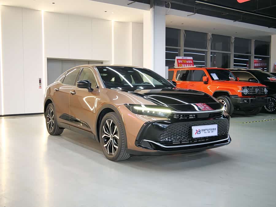 Toyota Crown Sport Cross