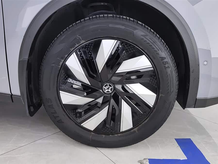 Nissan Venucia Big V DD-i