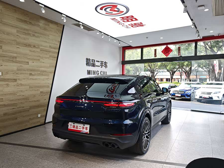 Porsche Cayenne Coupe