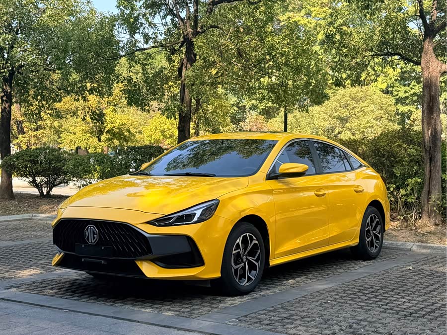 Motor MG 5 180 DVVT Manual Youth Luxury