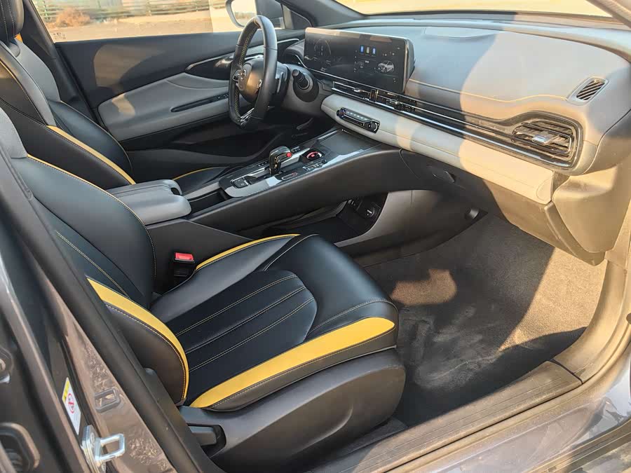 Trumpchi Emkoo(?) Yingbao