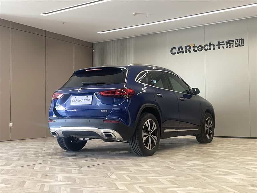 Mercedes-Benz GLA GLA 220