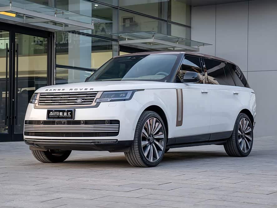 Land Rover Range Rover 3.0 L6 400 PS SV Extended Premium Creation 4-Seater