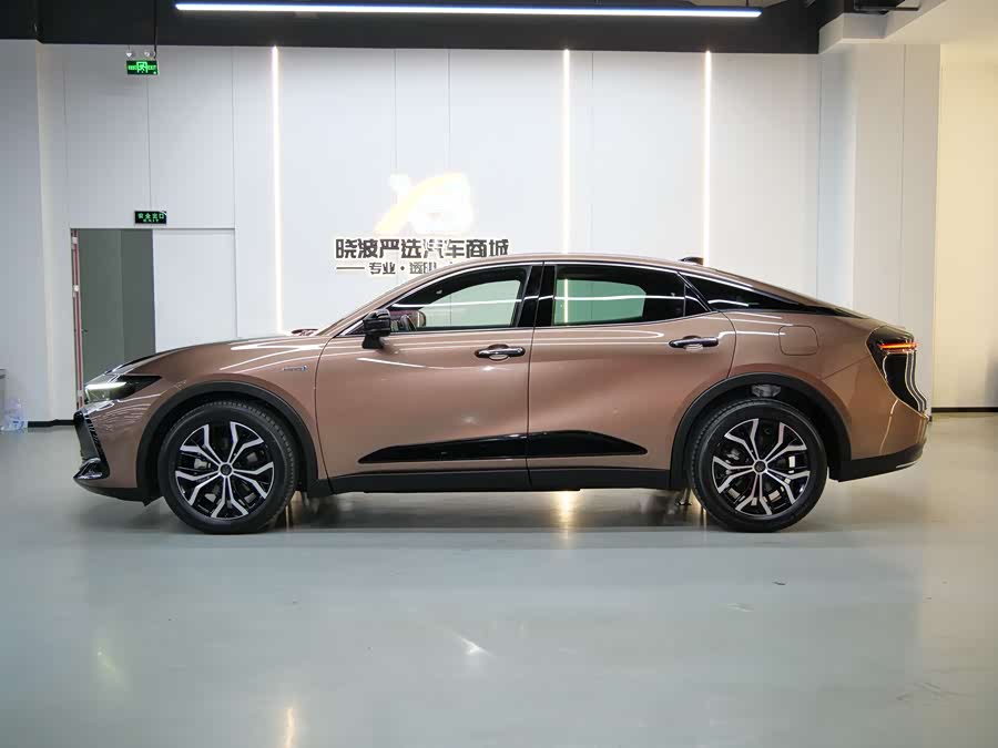 Toyota Crown Sport Cross