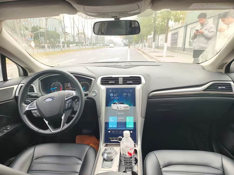 Ford Mondeo EcoBoost 180 Luxury