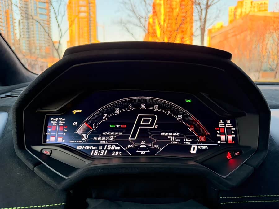 Lamborghini Huracán STO