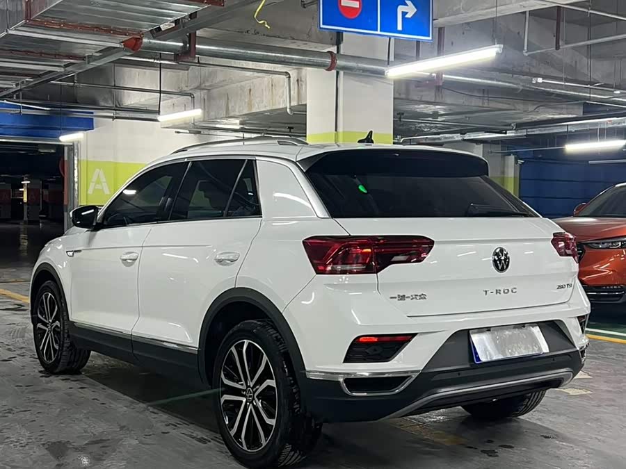 Volkswagen VW T-ROC