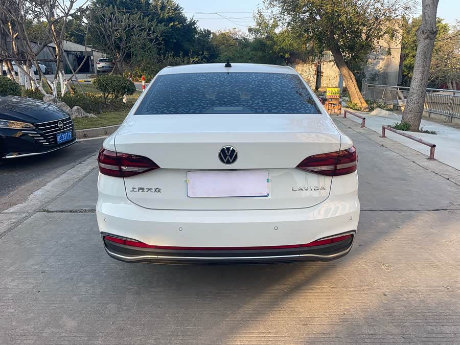 Volkswagen VW Lavida