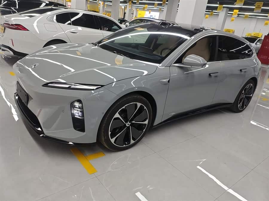 Nio ET5T