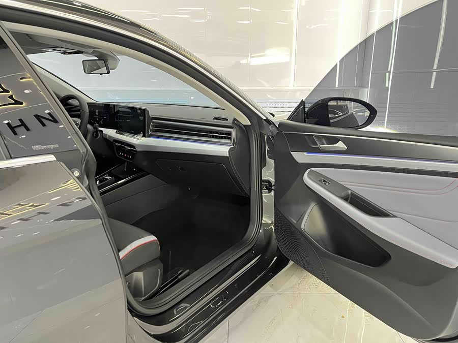 Volkswagen Lamando L