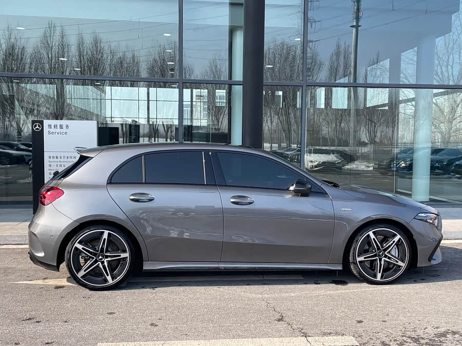 Mercedes-Benz Mercedes-AMG A 35 4MATIC (import)