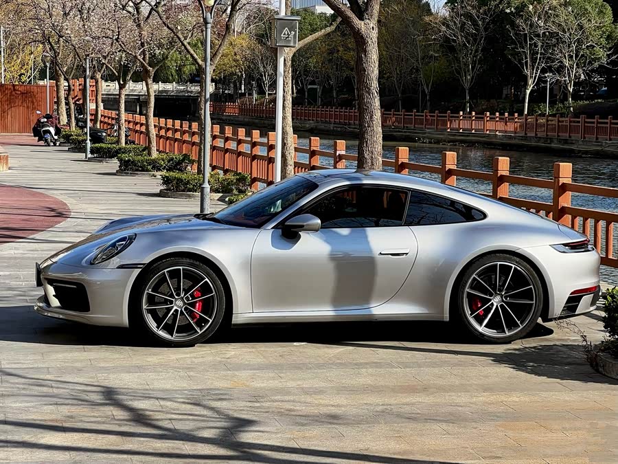 Porsche 911 Carrera S