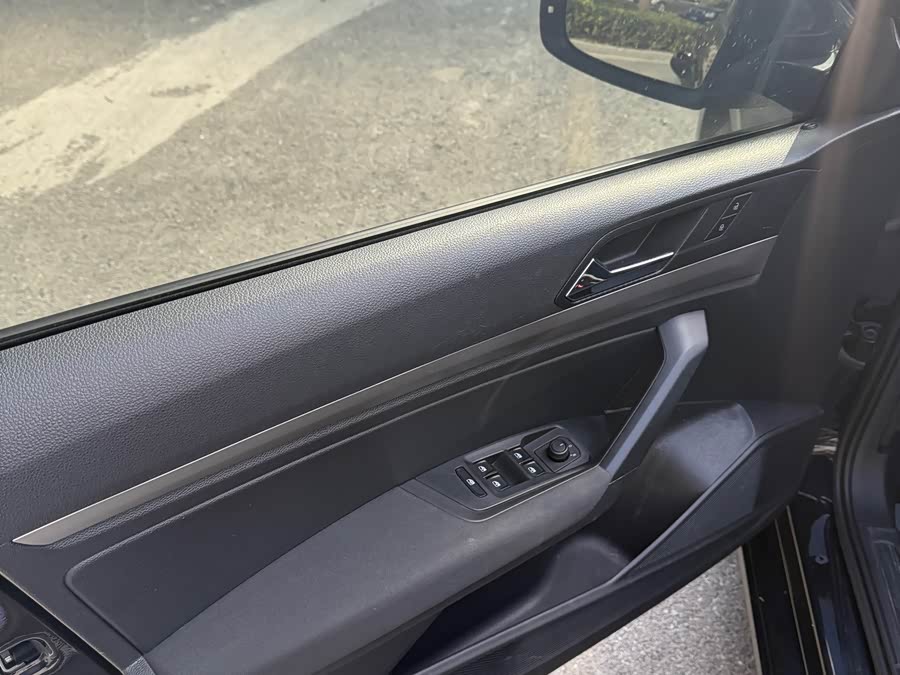 Volkswagen Lavida 1.5