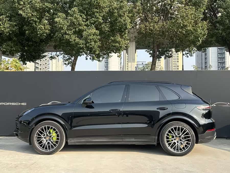 Porsche Cayenne New Energy
