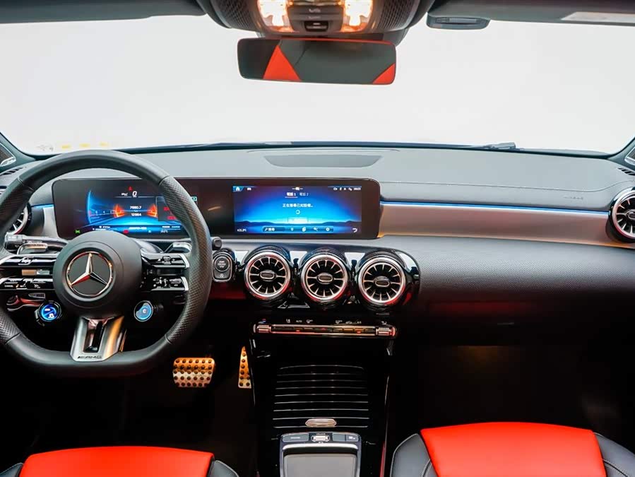 Mercedes-Benz A35 4MATIC