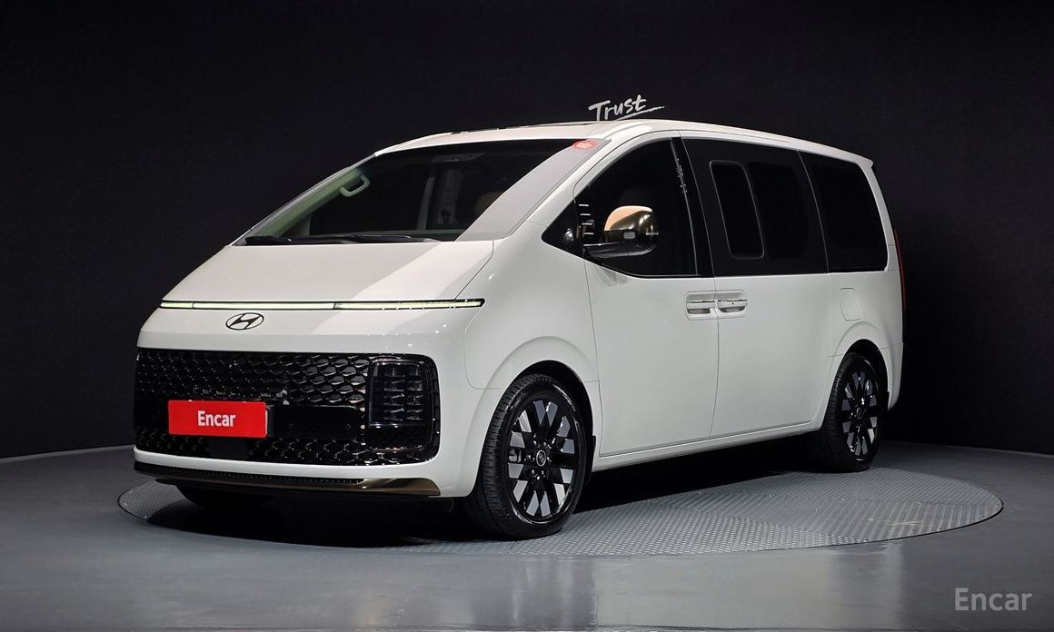 Hyundai Staria 2025