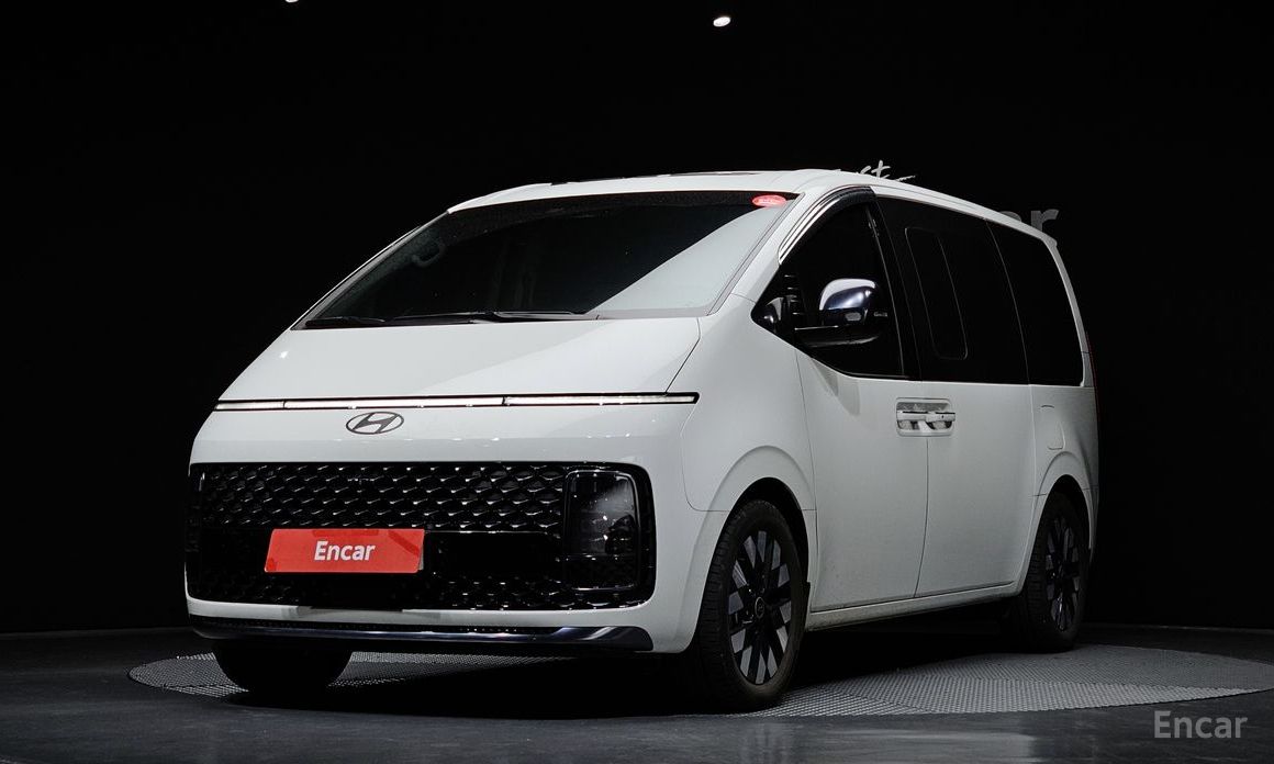 Hyundai Staria 2025