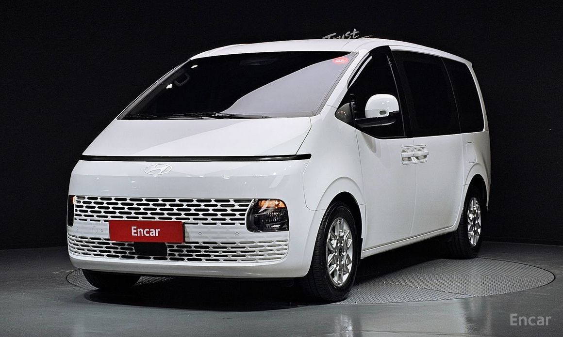 Hyundai Staria 2025