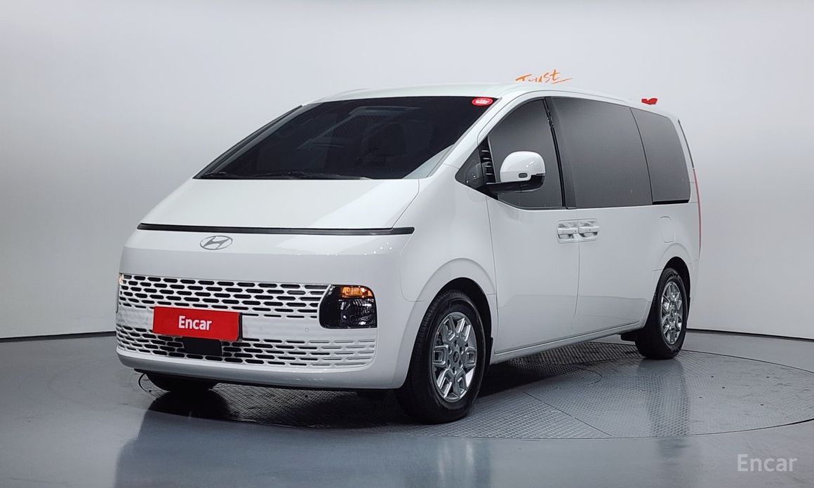 Hyundai Staria 2025