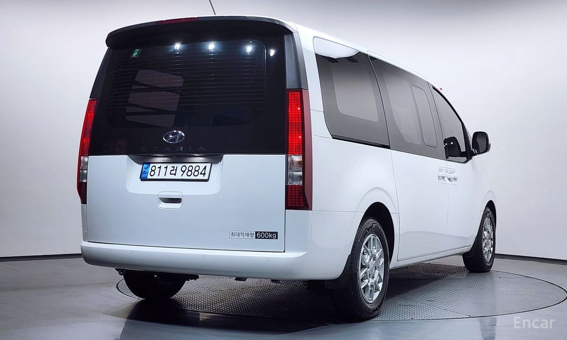 Hyundai Staria 2023