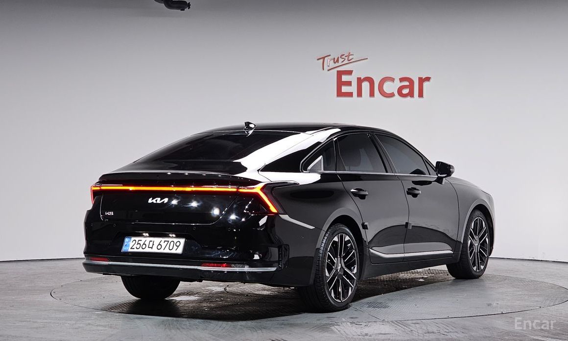 Kia K8 2025