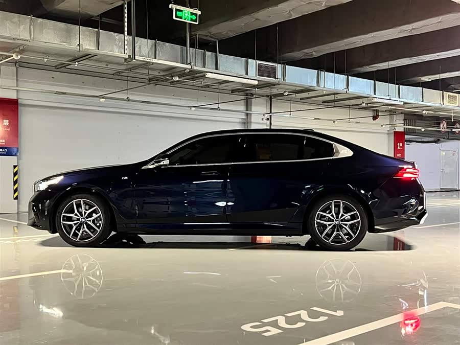 BMW i5 eDrive 40L M Sport