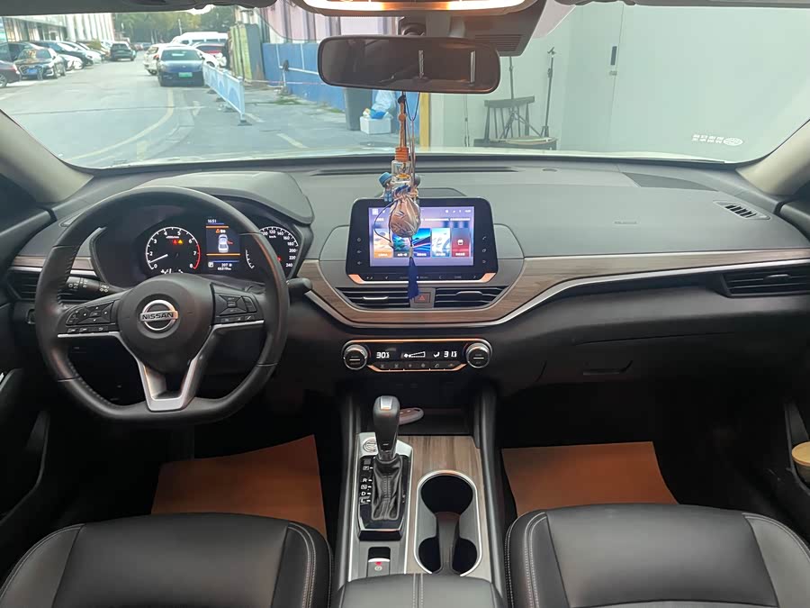 Nissan Teana 2.0 XL Comfort