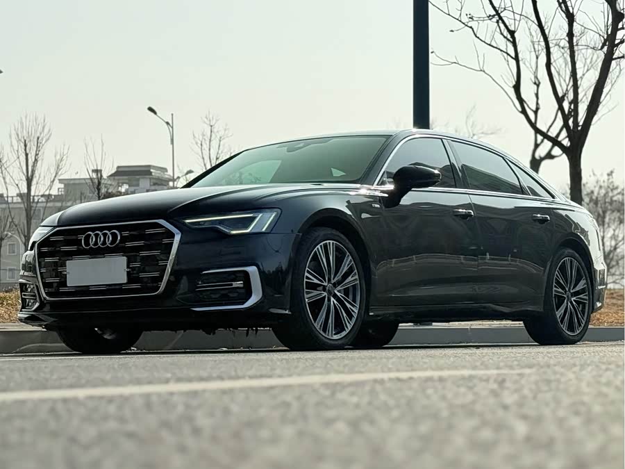 Audi A6L Facelift 40 TFSI Luxury Sport