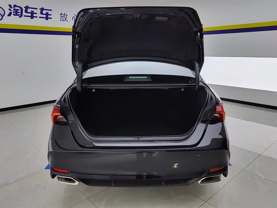 Toyota Avalon 2.0 Luxury