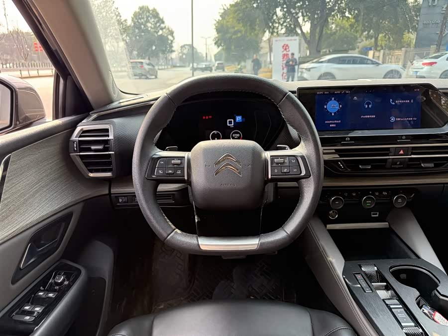 Dongfeng Citroën Versailles C5 X