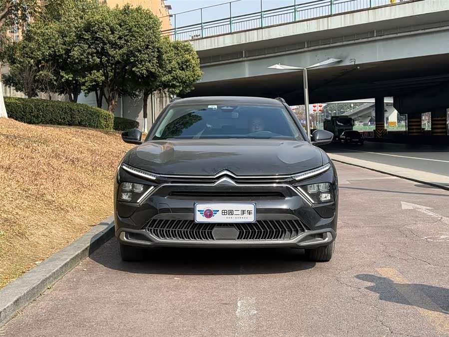 Dongfeng Citroën Versailles C5 X